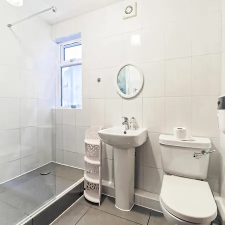 Stunning, Large 1 Bed Riverside Flat Londres Exterior foto