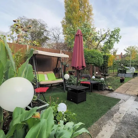 Stunning, Large 1 Bed Riverside Flat Londres Exterior foto